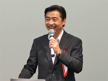 ソフトバンクモバイル 首席エヴァンジェリスト 中山五輪男様