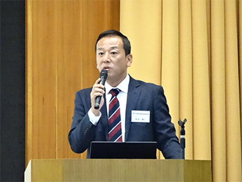 粕井事務局長
