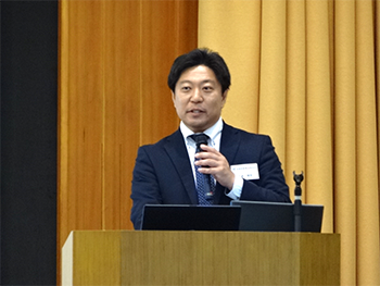 FutureOne株式会社 巻田様