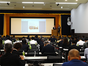全国管工事業協同組合連合会 青年部協議会 会長 秋山 雅仁 様