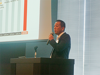 粕井事務局長